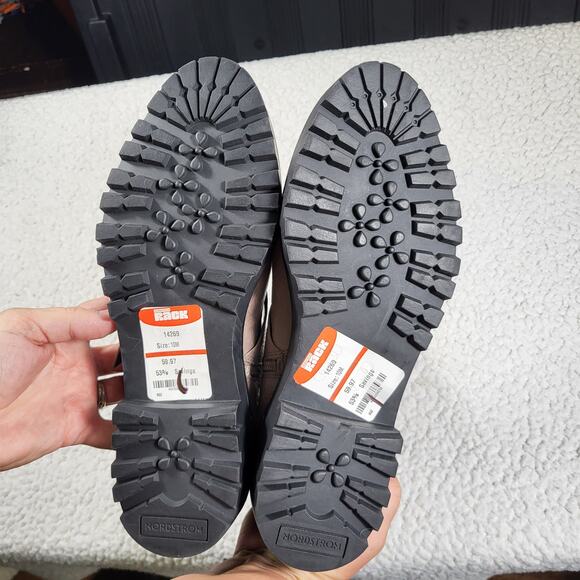 NEW  Nordstrom Macombs water-resistant moto boot taupe pebbled leather size 10M - Picture 4 of 6